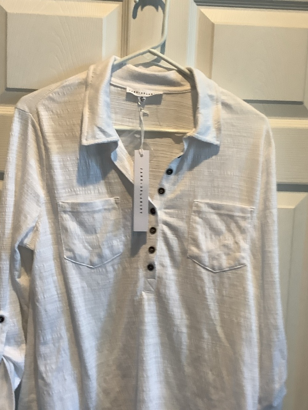 Jane and Delancey White Long-Sleeve Henley with Chest‎ Pockets